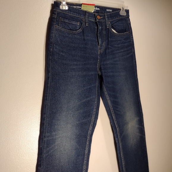 Goodfellow & Co. Dosa/Medium Wash Slim Straight All-Seasons Blue Jeans - Picture 6 of 12